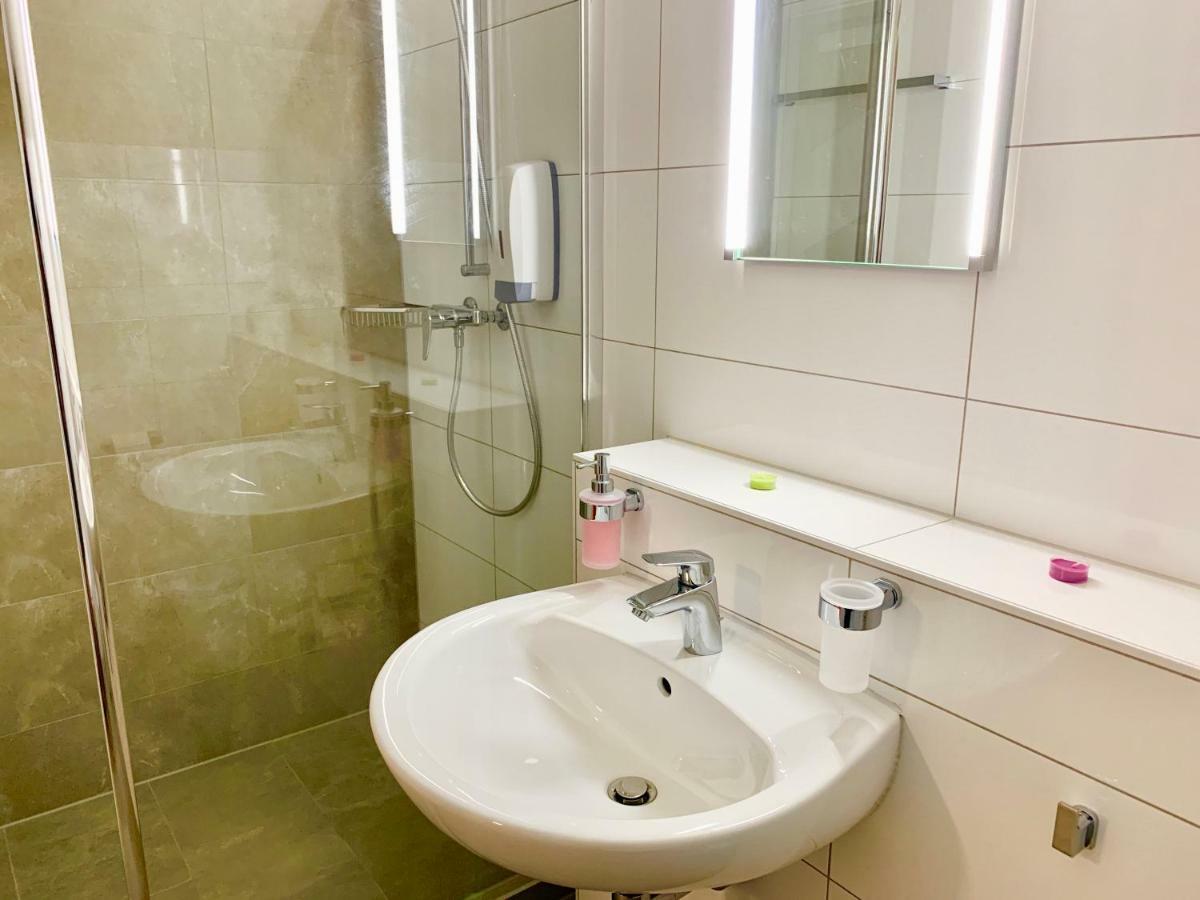 Hotel Adore Romanel-sur-Morges Экстерьер фото